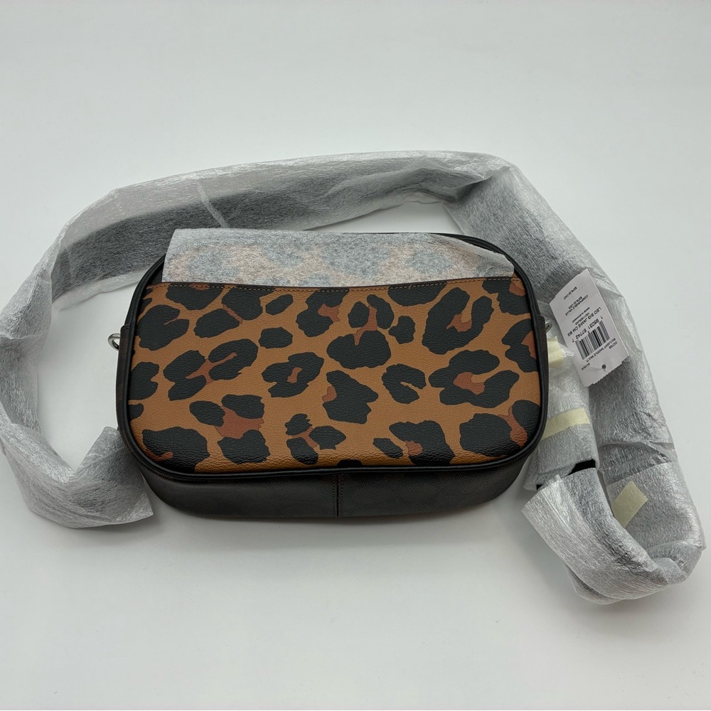 Coach Jamie Camera Bag In Signature Canvas (SV/Light Saddle Multi) - Picture 2 of 3